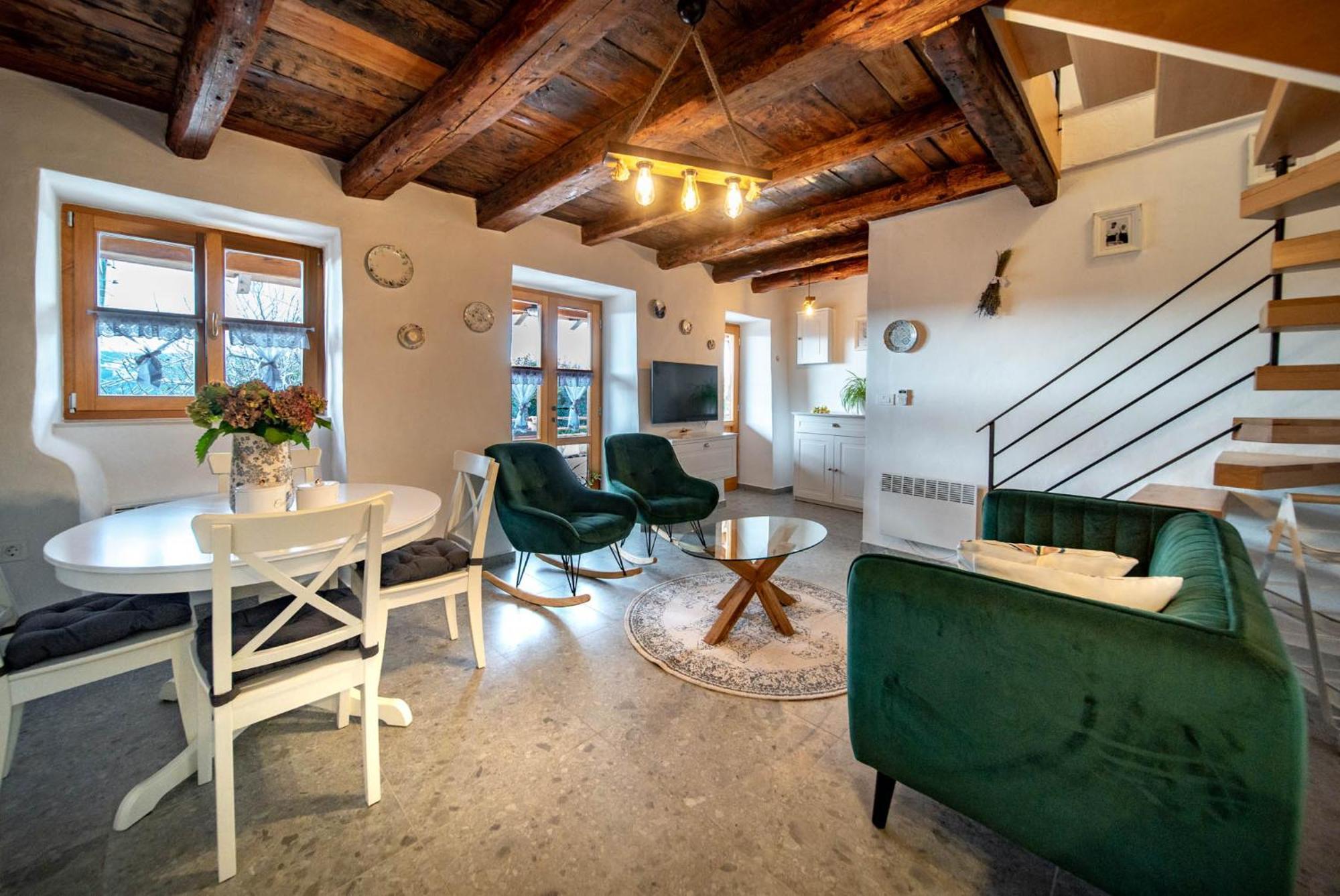 House Filumena Apartment โลปาร์ ภายนอก รูปภาพ